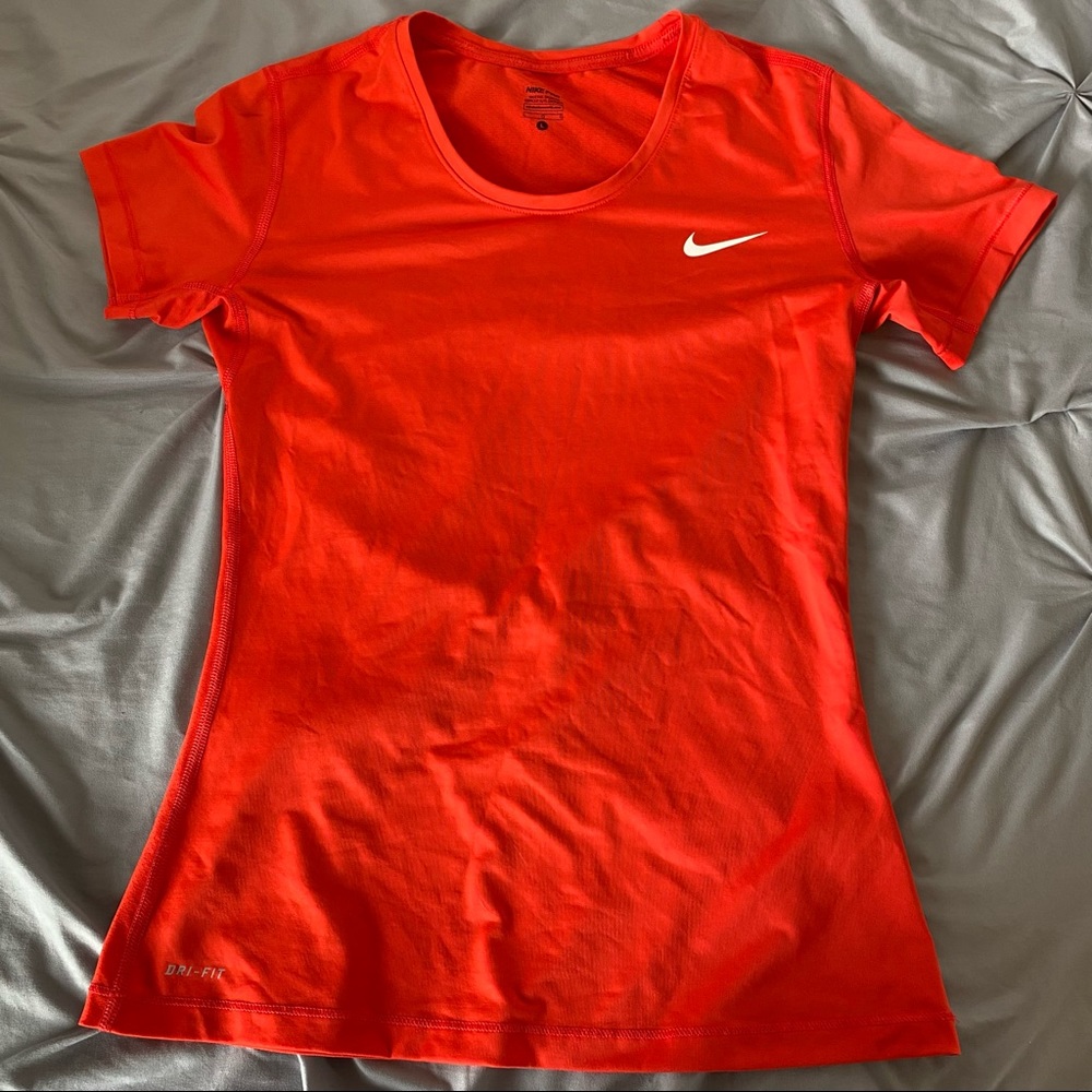 Nike Pro Short Sleeve